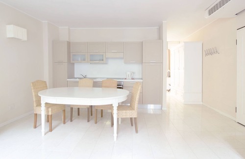 Historic Center Apartment | "James Dean" two-room apartment with terrace