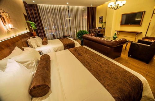 Jinsong Panjiayuan Hotel | James Joyce Beijing Songjiazhuang Metro Station