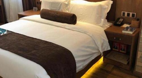 Huanggu Hotel | James Joyce Coffetel Shenyang North Railway Station Qishan Road Metro Station