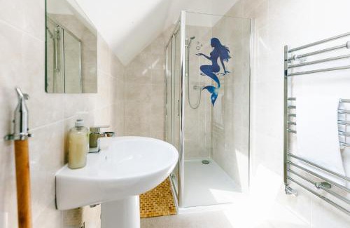 Brigg House | James Ville Marina, Lodge 9