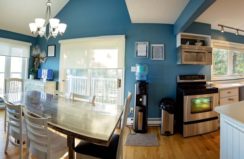 Meaford Cottage | Jamrock Shores