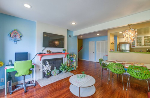 Hermosa Village House | Jan 4-10/GVH2/Shortest Walk2Disney+Stylish+Wifi+Netflix+Parking+