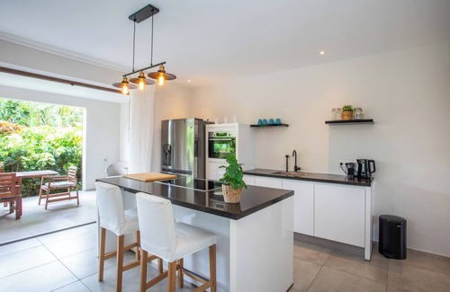 Willemstad Apartment | Jan Sofat LUX 16, Luxury apartment, shared pool, ground floor
