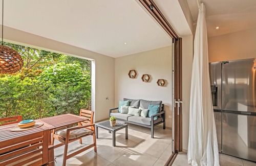 Willemstad Apartment | Jan Sofat LUX 16, Luxury apartment, shared pool, ground floor