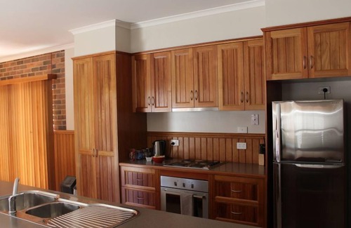 Swan Hill House | Jana Manor 3 Townhouse Swan Hill
