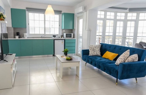 Larnaca City Centre Apartment | Jana`s 2-BR Apartment in Larnaca