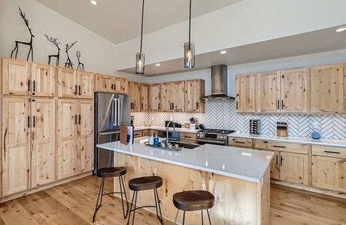 Silverthorne House | Janes Mountain Escape - Luxury Mountain Home!