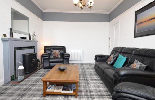 Ardrishaig House | Janeville Holiday Apartment
