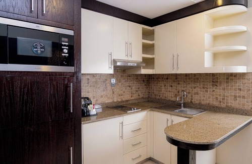 Al Zahiyah Hotel | Jannah Executive Hotel Apartments