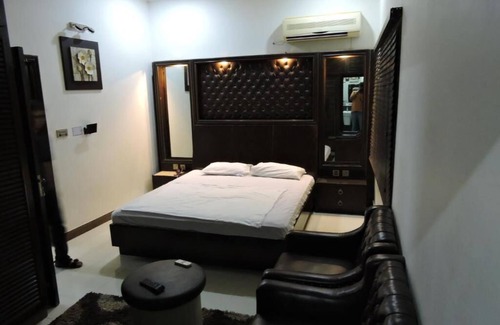 Hyderabad House | Jannat Guest House