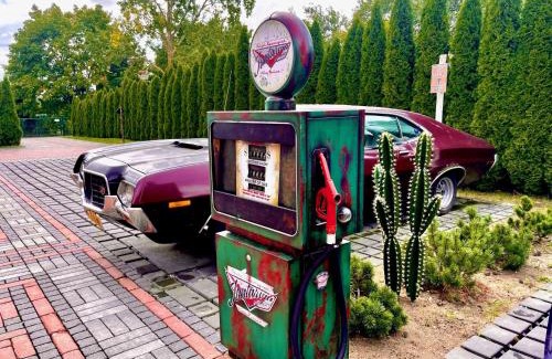 Jantar House | Jantarvia Car Museum , Pasja i Wypoczynek Noclegi z Klimatem