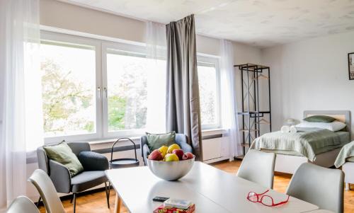 Dehrn Apartment | janu-homes - 3 Zimmer Apartment - 7 Betten, Lahnblick vom Rheinberg