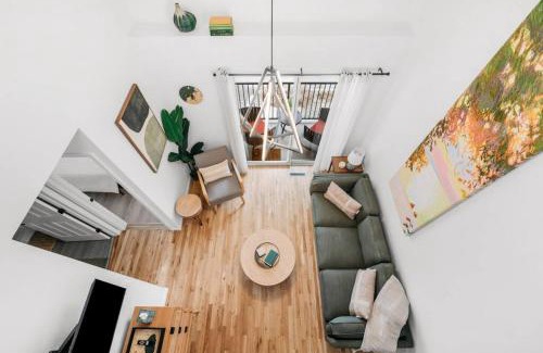 Traverse City House | Japandi, 3BD Townhome Near Downtown, Beach and Wineries