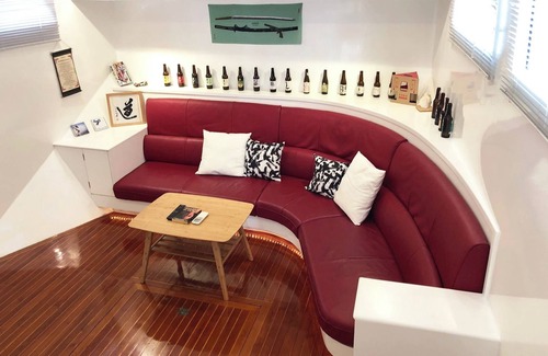 Southern District Boat Rental | Japanese Cosy Houseboat CIPANGO