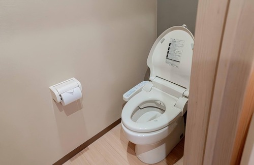 Umeda Apartment | Japanese-style minimalist 4-person apartment in Nishinari Ward