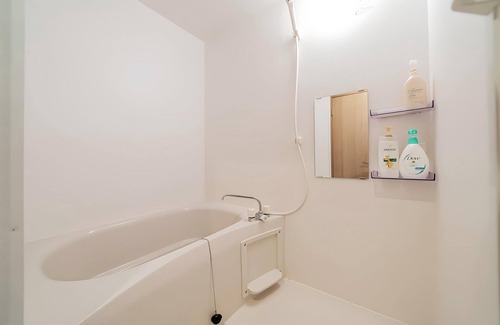 Umeda Apartment | Japanese-style minimalist 4-person apartment in Nishinari Ward