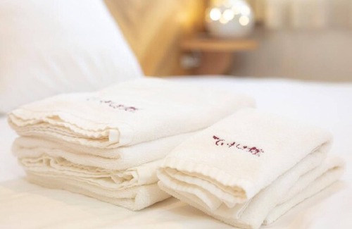 Tobe-cho Hotel | Japanese style room with 15 tatami color bath/Iyo-gun Ehime
