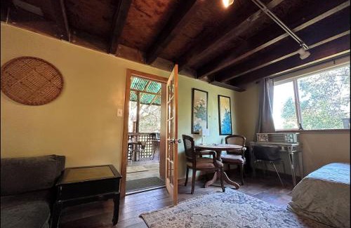 Topanga House | Japanese Tea House with Private Mountain Trails and Creek