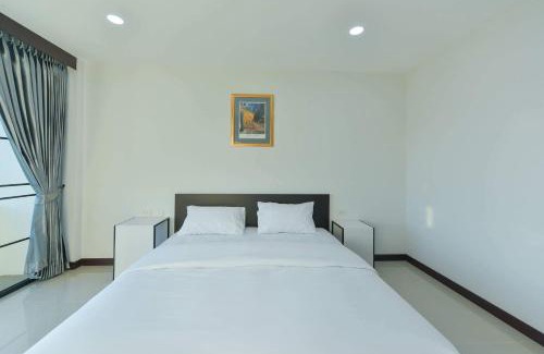 Surin Hotel | Jarat Mansion