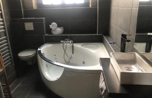Rouen City Centre Apartment | Jardin Abbatiale
