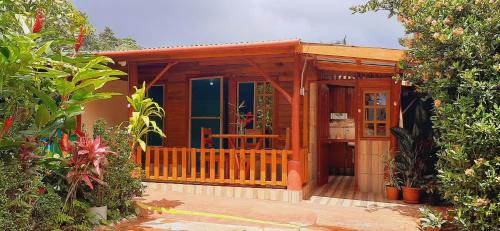 Bijagua Bed & Breakfast | Jardin entre Montañas
