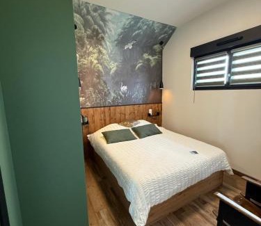 Groffliers House | Jardin Secret