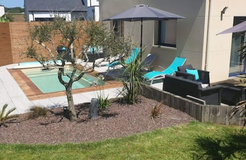 Saint-Ave House | Jardin Verdoyant, Piscine Chauffée Vannes