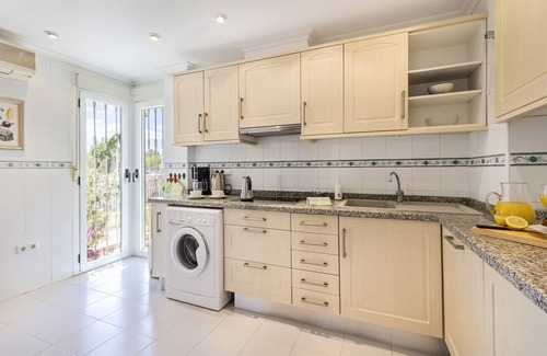 Aduanas Apartment | Jardines Del Sol