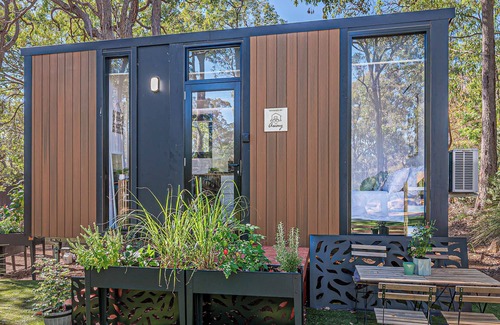 Bedfordale House | Jarrah Valley Escape in Bedfordale by Tiny Away
