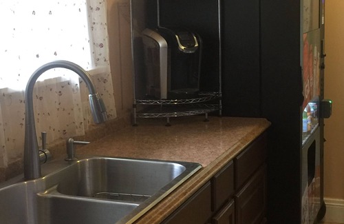 Detroit - Shoreway House | JARVIS Edgewater Park & Beach 5BD Villa