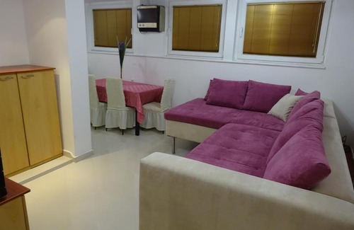 Skopje Region Apartment | Jasmin White Apartment