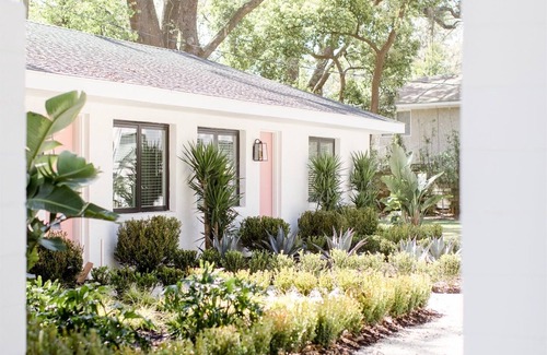 Saint Simons Island House | Jasmine, a Boutique Modern Home w/Swimming Pool