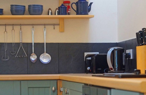 Llanrug House | Jasmine Bach in Caernarfon