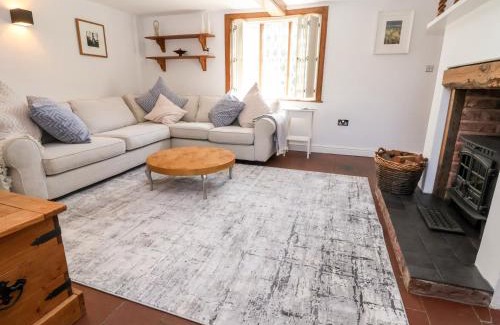 Dodleston House | Jasmine Cottage