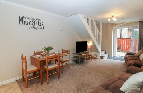 Richmond House | Jasmine Cottage