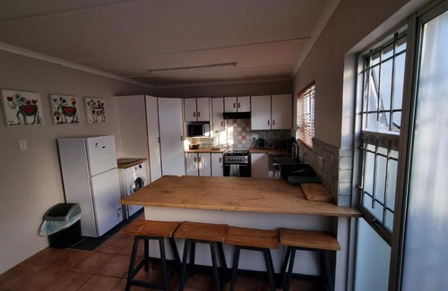 Beacon Bay Apartment | Jasmine Cottage