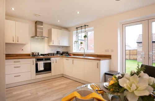 Edwalton House | Jasmine Gardens - a serviced house that sleeps 5 guests in 3 bedrooms