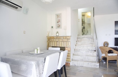 Gumuldur Villa | Jasmine Villa looking over the ocean, clean, comfortable villa in the complex