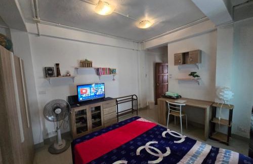 Chom Phon House | Jatujak Bangkok guesthouse R3