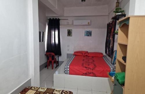 Chom Phon House | Jatujak Bangkok guesthouse R8