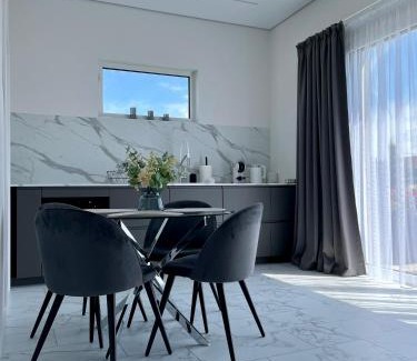 Sendvario seniunija Apartment | Jaukūs namai šalia Klaipėdos