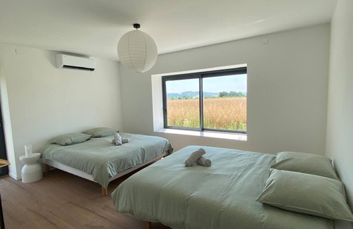 Beauvoir-de-Marc Other | Java - Family home for weekends with friends and reunions