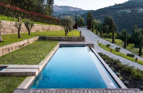 Penha Longa Villa | Javardo Family House