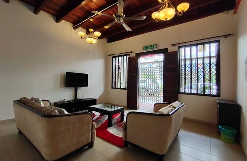 Malacca City House | Jawa Townstay: Private Parking/Near Jonker/Free WIFI