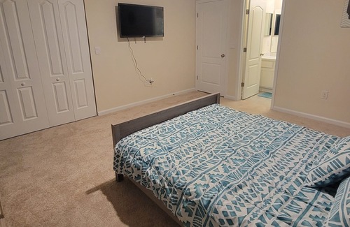 Baymeadows House | Jax's Perfect Getaway - Unwind & Relax 3 bd 2 bt