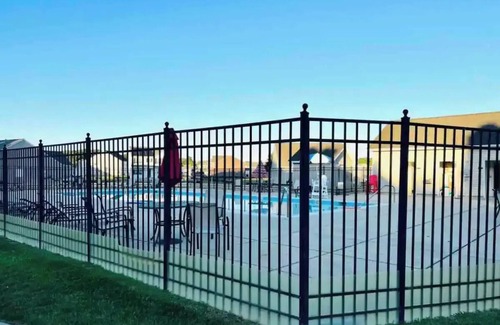 Delmar House | Jay's Home Away From Home Delmar,Md Townhouse-Pool access-Close to Local Beaches