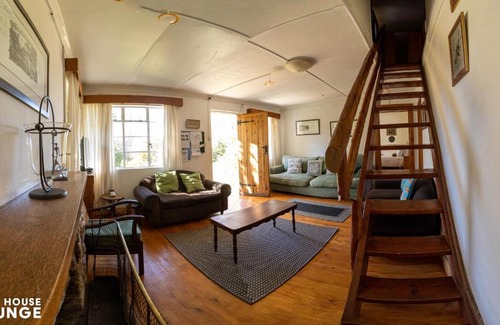 Hogsback Apartment | JAYA'S PLACE