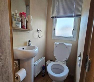 Rhyl Ski Chalet | Jayden 3 bed balcony