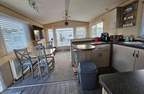 Rhyl Ski Chalet | Jayden 3 bed balcony