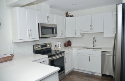Winnipeg Apartment | Jaydens Gem